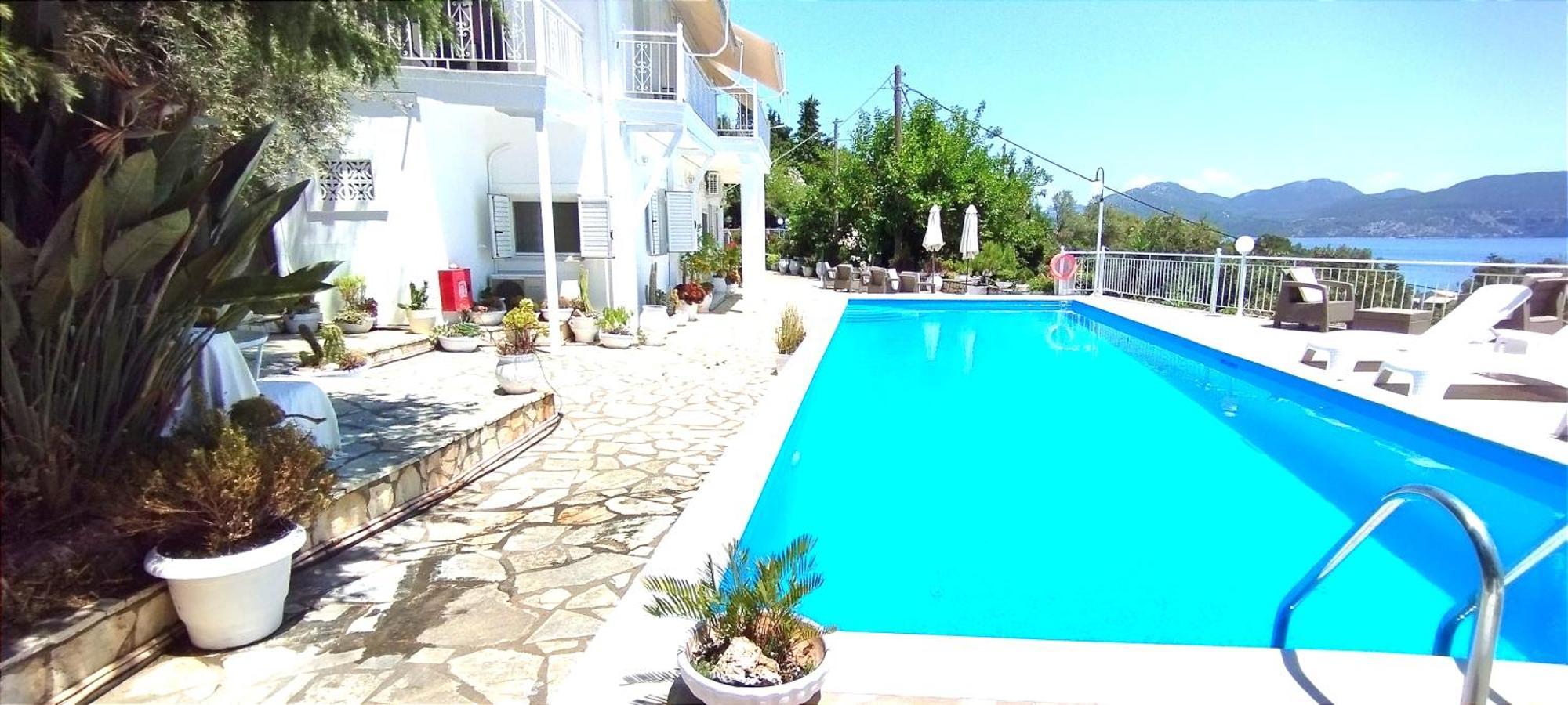 Aleka'S House Hotel Никиана Екстериор снимка