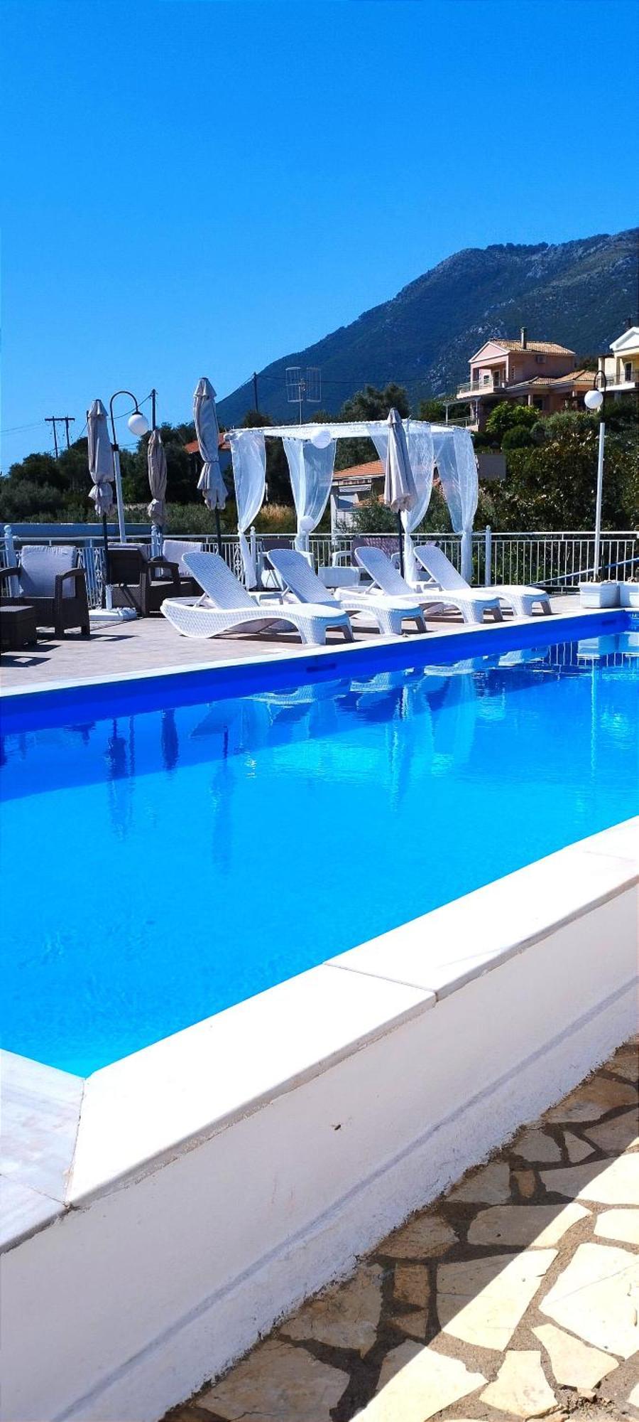 Aleka'S House Hotel Никиана Екстериор снимка