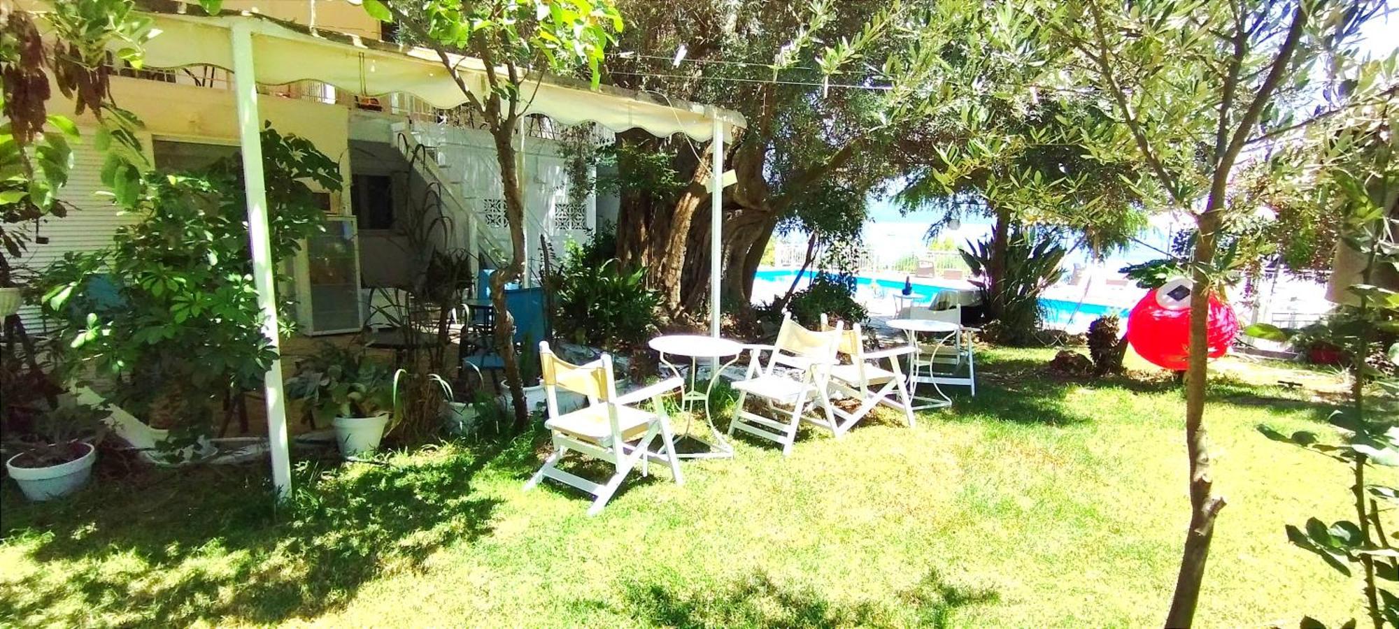 Aleka'S House Hotel Никиана Екстериор снимка